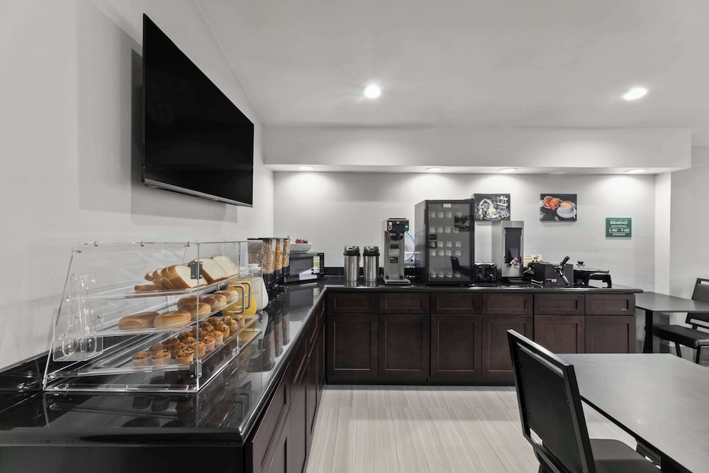 GuestHouse Extended Stay Laredo 13/42
