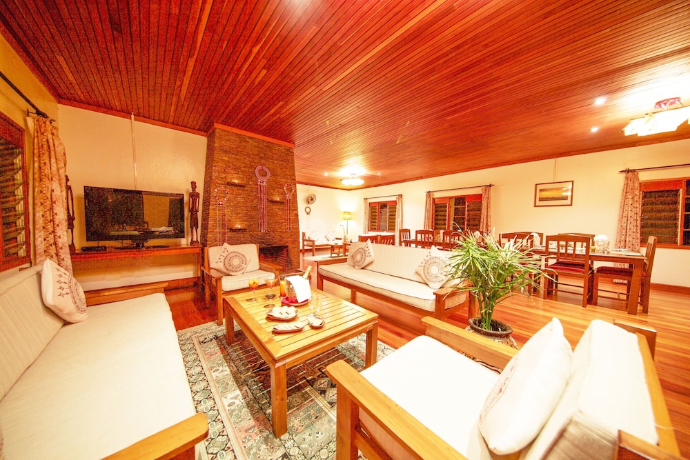 Muthu Keekorok Lodge, Maasai Mara, Narok 45/70