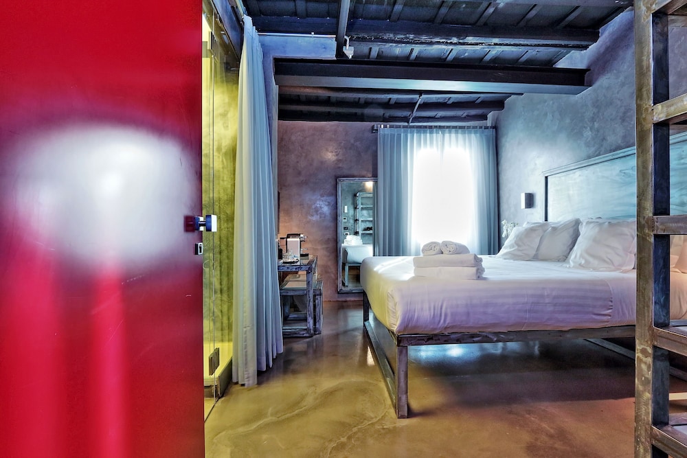 Mama's Home Rome 29/79