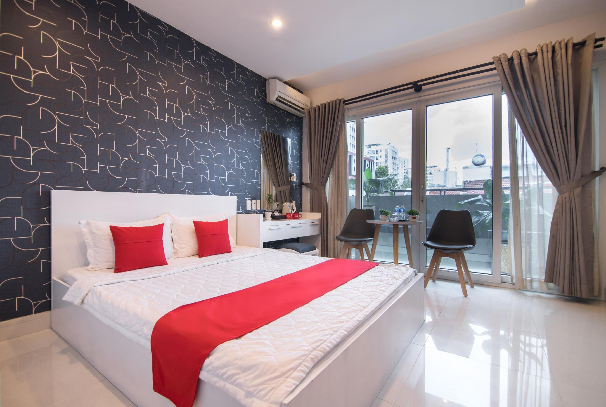 Deluxe, Double Bed