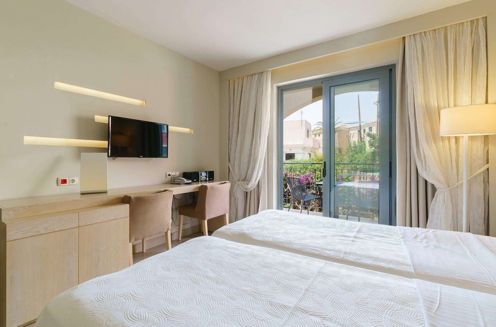 Aegean Pearl 26/70