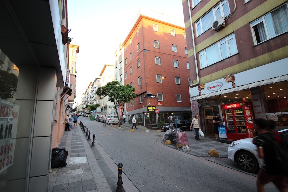 Kadikoy Otel 31/48
