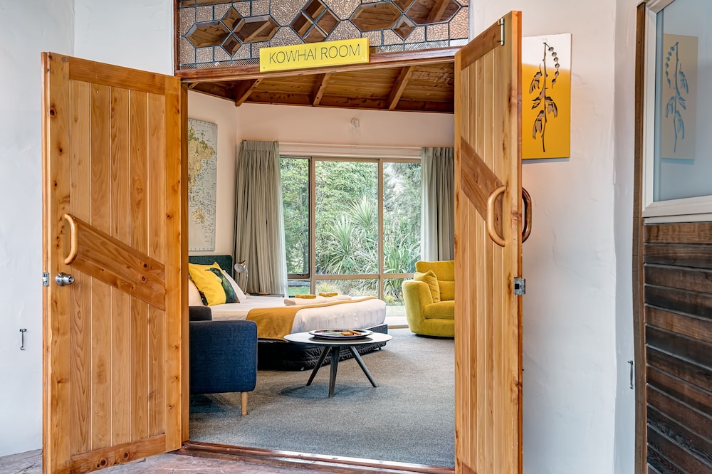 ABEL TASMAN LODGE 62/62