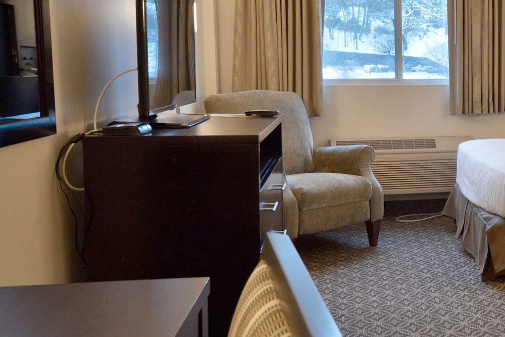 The Madison Inn 46/68