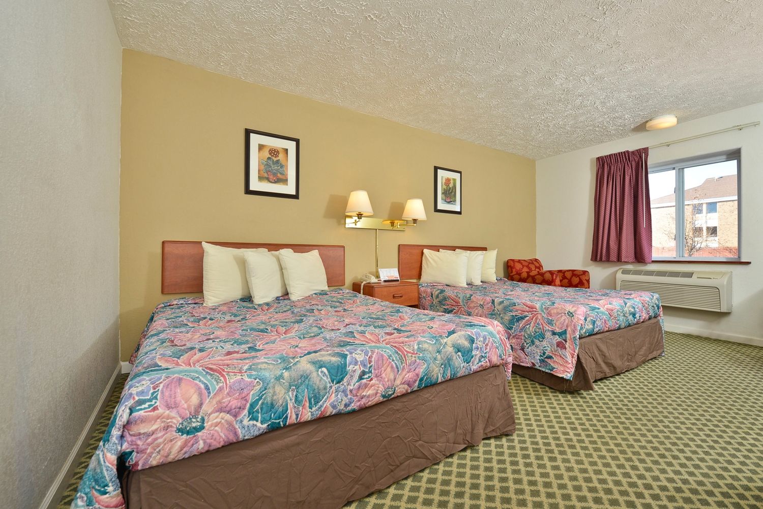 Comfortable, Guest Room, 2 Queen Beds