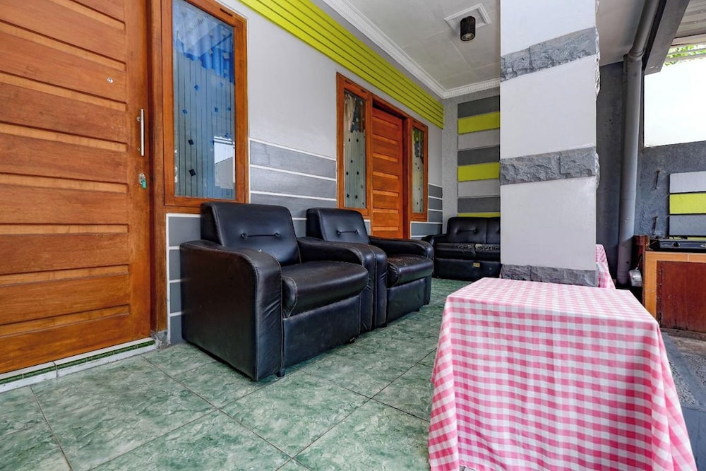 SPOT ON 2171 Griya Sakura Syariah 38/50