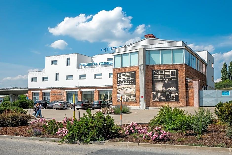 RESTAURANT AND DESIGN HOTEL NOEM ARCH 3/54