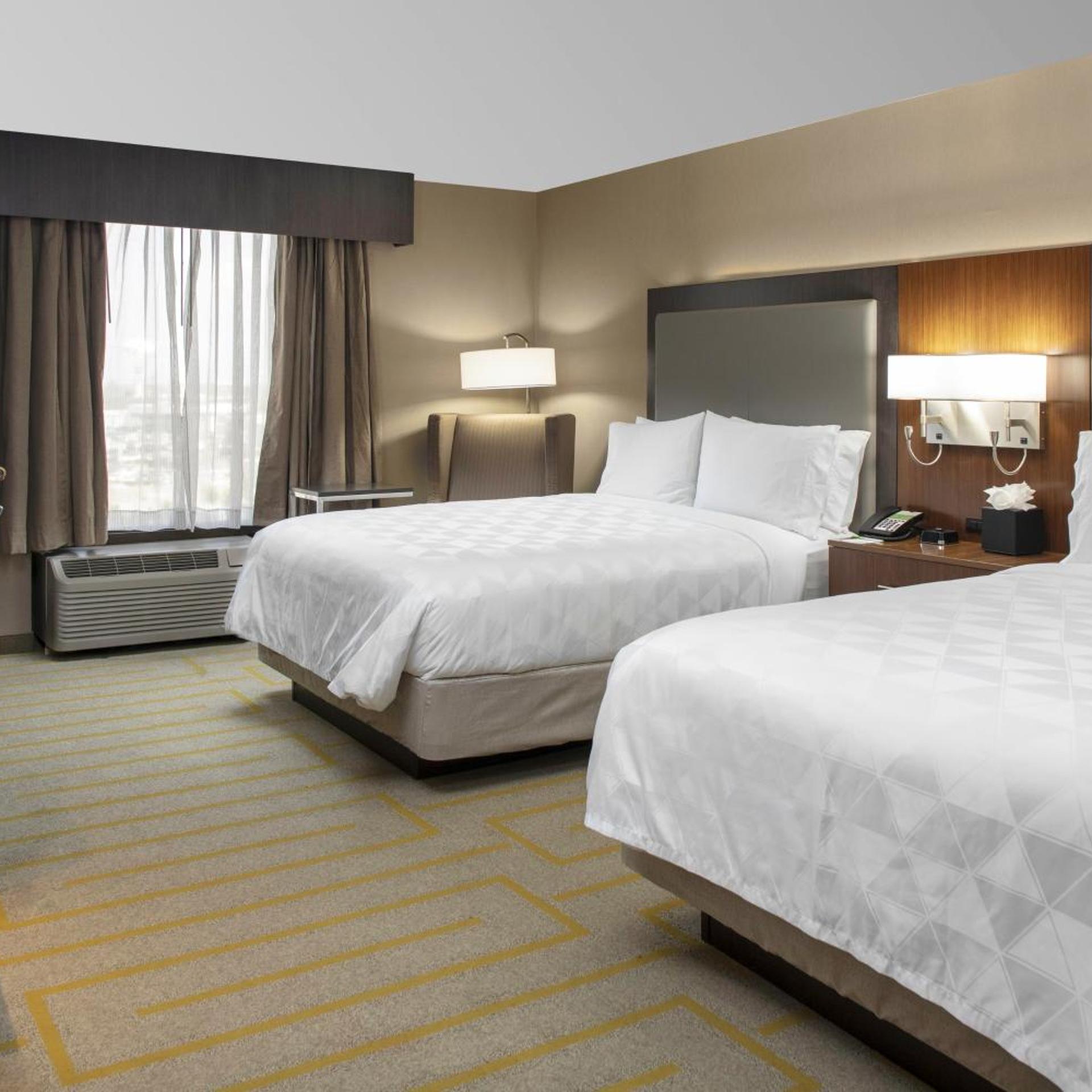 جناح بسرير كوين، William Tell Hotel MOD Collection by Sonesta 2/3