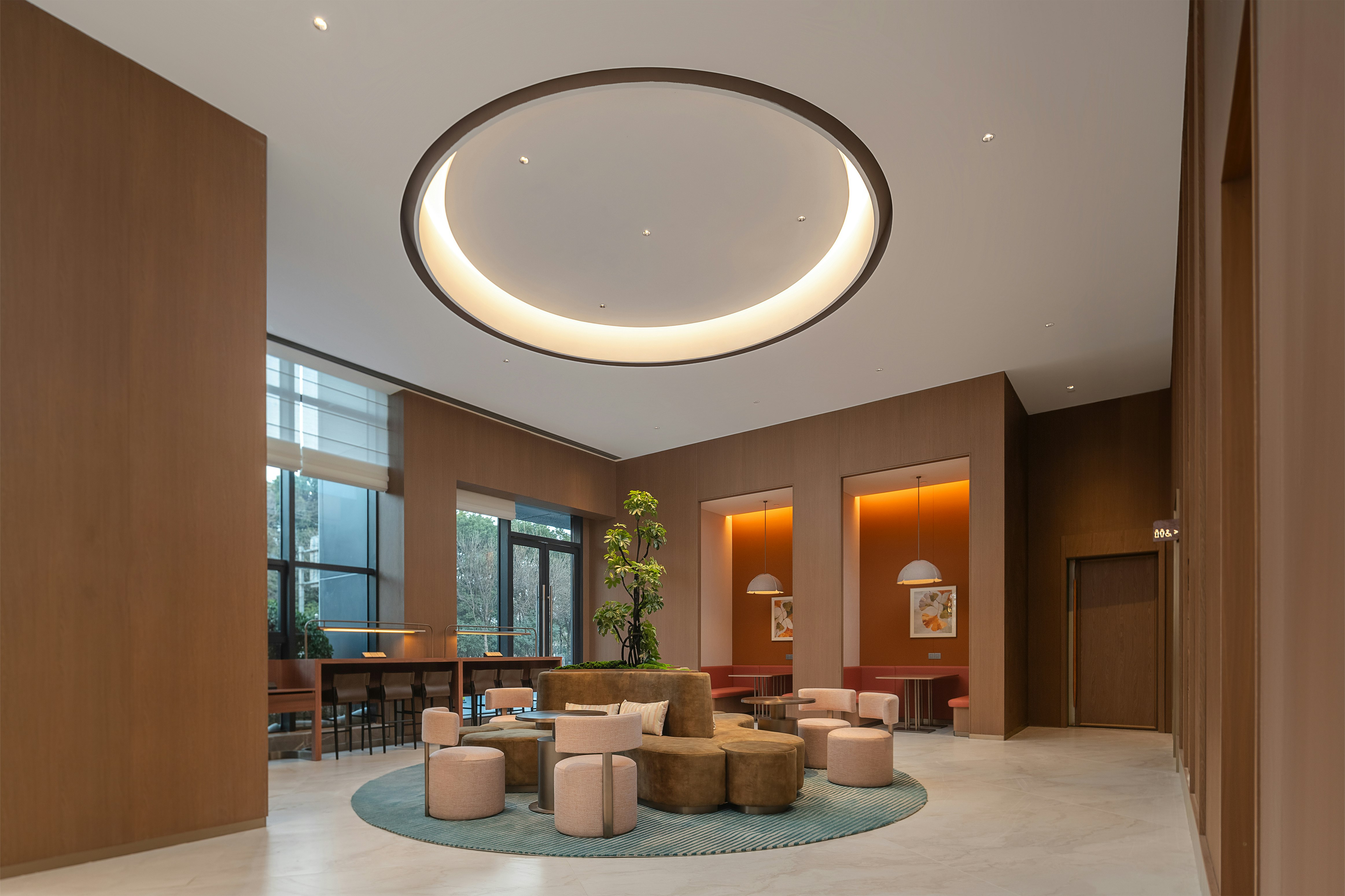 Hilton Garden Inn Jingzhou Shashi 48/56