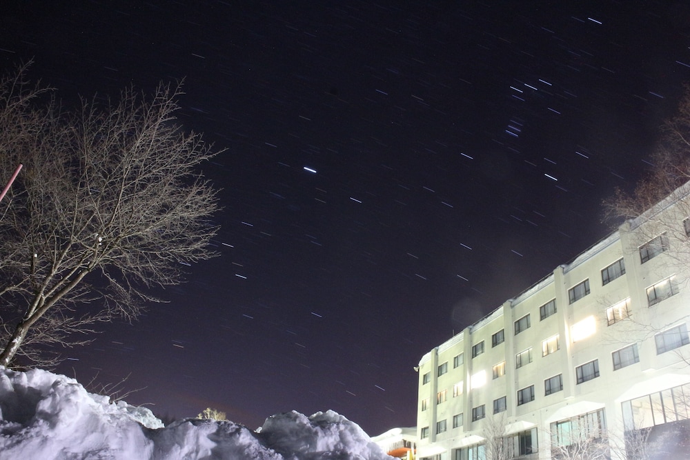Hotel Sunbird 1/50