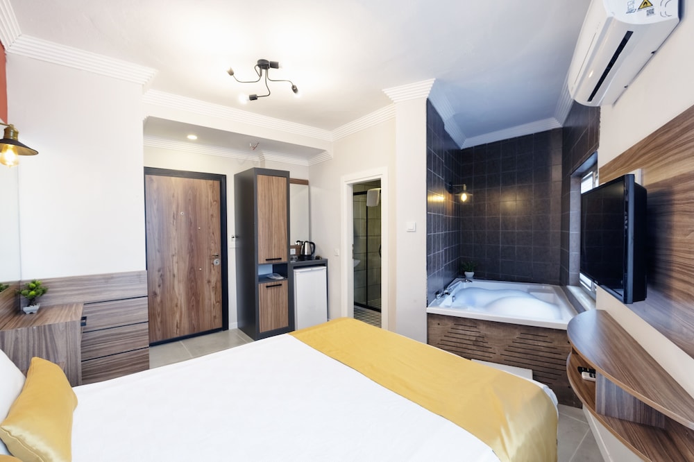 Terra Rossa Suites 20/44