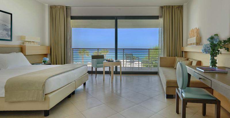 DELUXE, QUADRUPLE, SEA VIEW