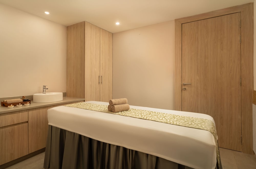 Hilton Garden Inn Goa Calangute 33/59