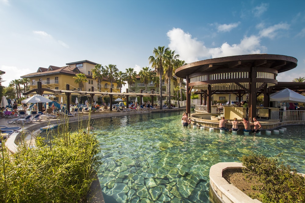 Club Grand Aqua 59/64