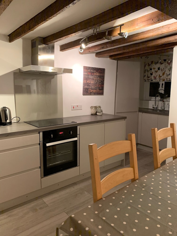Appletree Cottages 23/33