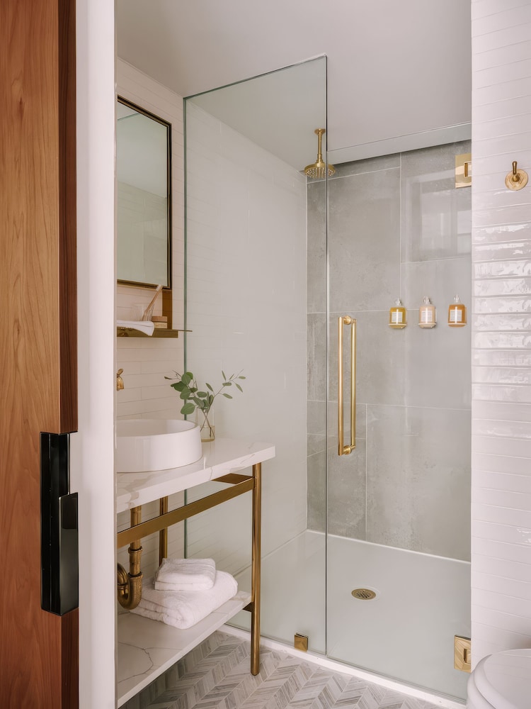 The Merchant Hotel Lower East Side, Sonder by Marriott Bonvoy 48/49