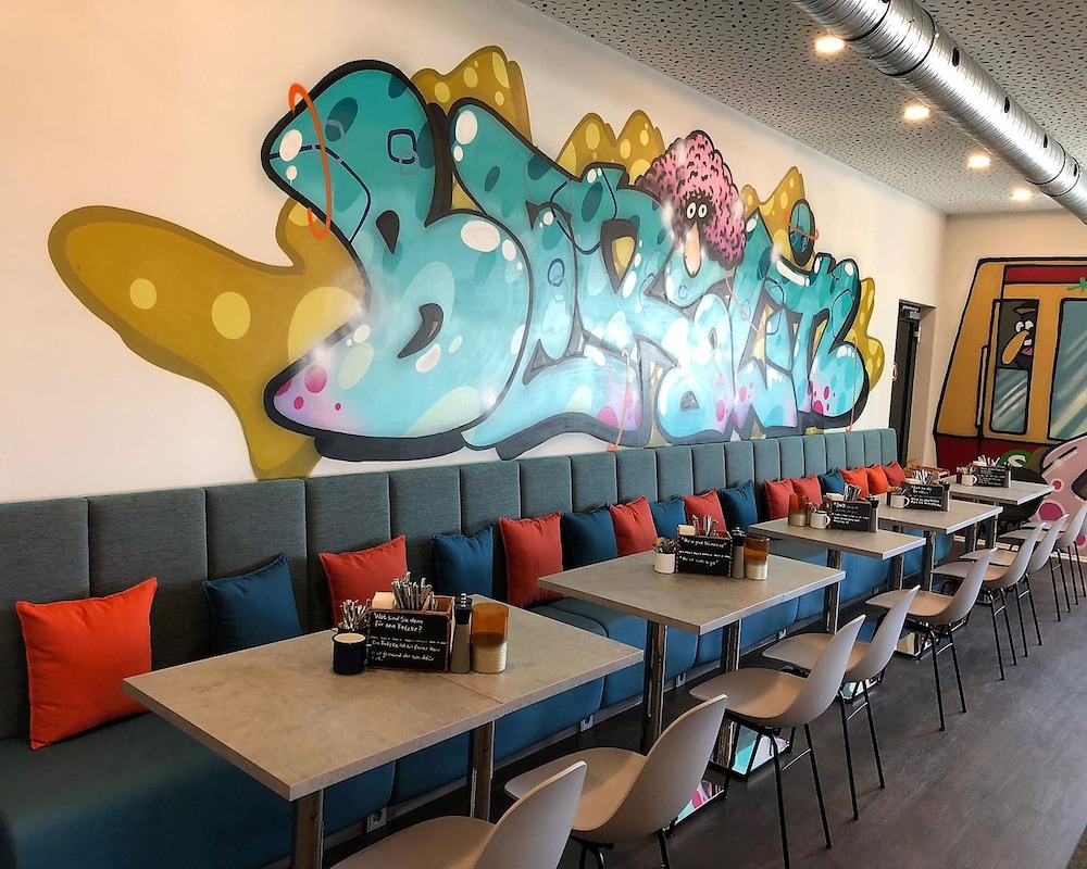 Holiday Inn - the niu, Hide Berlin Friedrichshain by IHG 52/58