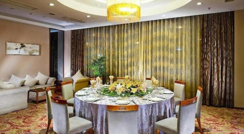 Nanjing Expo Centre Hotel 45/49