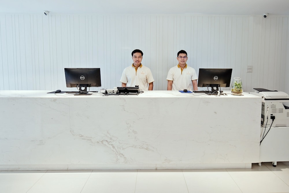 Three Sukhumvit Hotel Sha Plus Certified 5/70