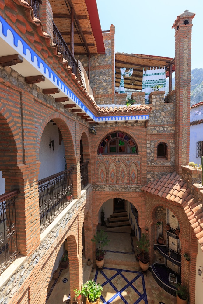 Riad Gharnata 9/82