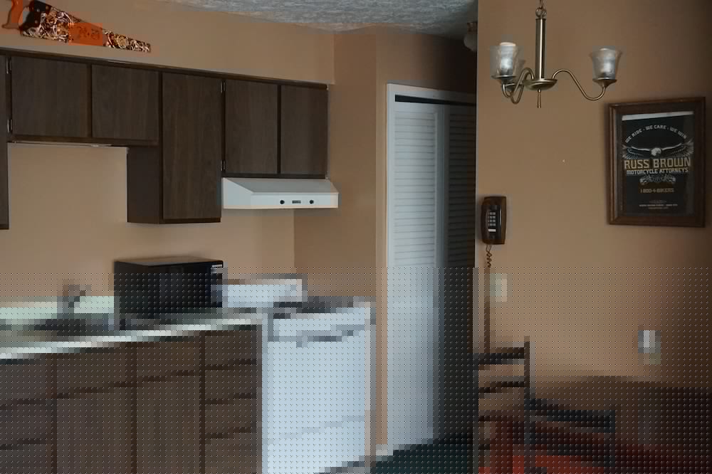 Bellevue Hotel & Suites 37/66