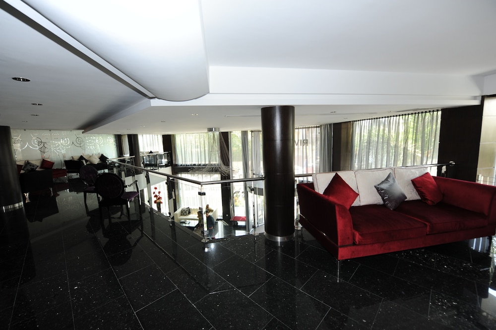 Rive Hôtel 39/58