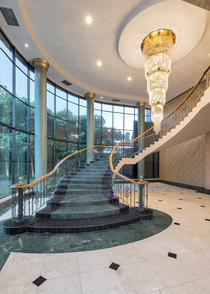 ARTOTEL Suites Aquila - Bandung 25/50