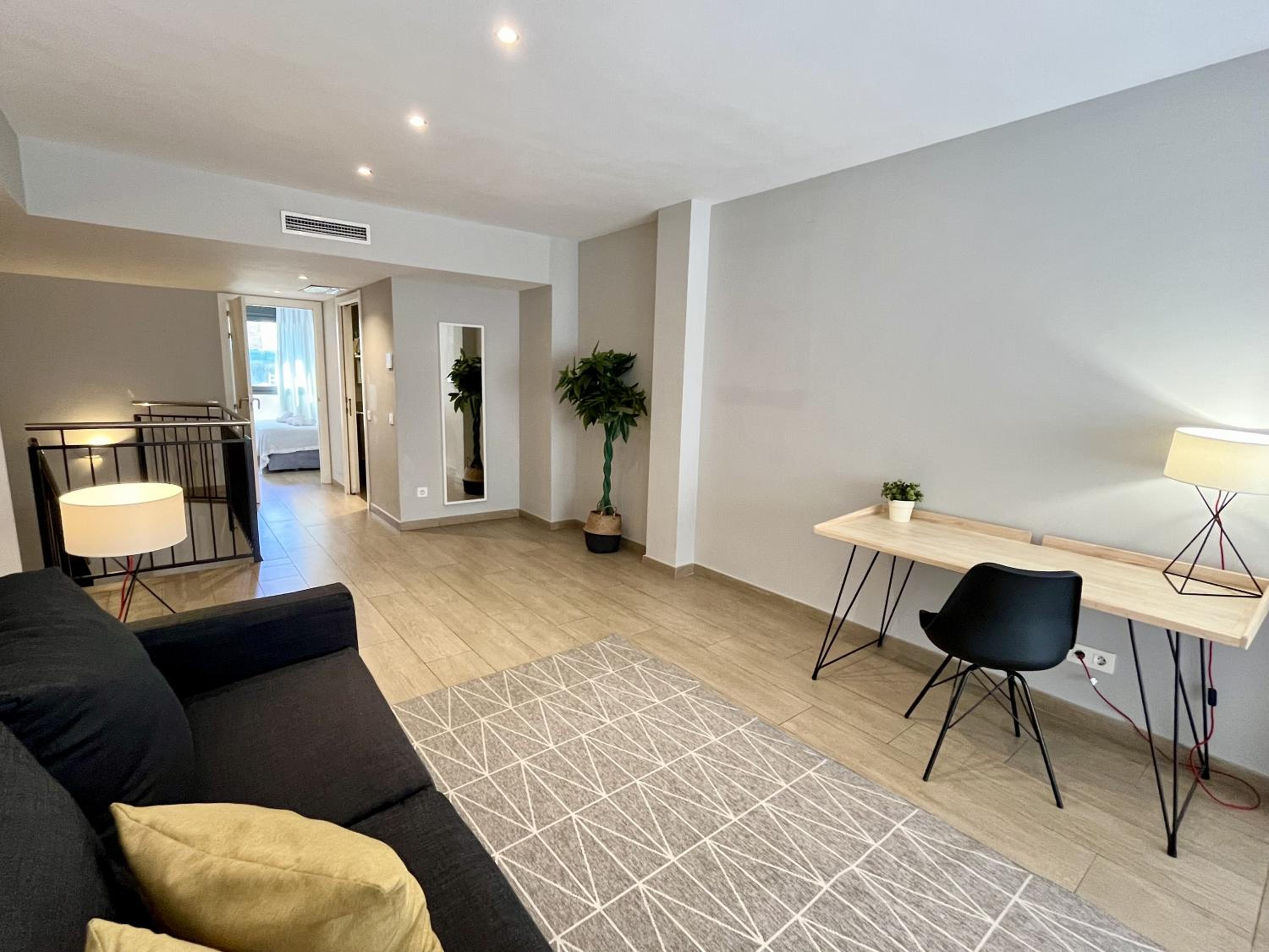 Feelathome Plaza Apartments 26/51