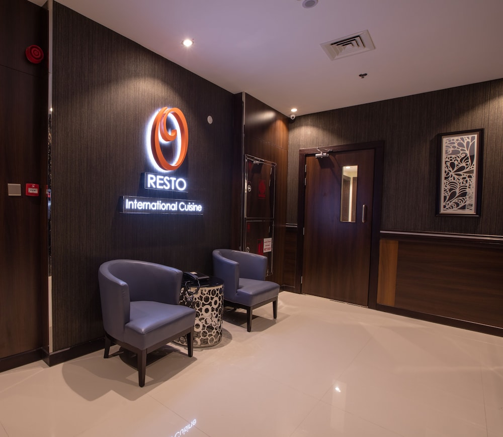Orange Suites Hotel Apartment 30/36