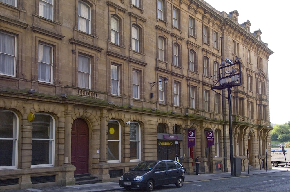 Premier Inn Newcastle City Centre (Quayside) 30/35