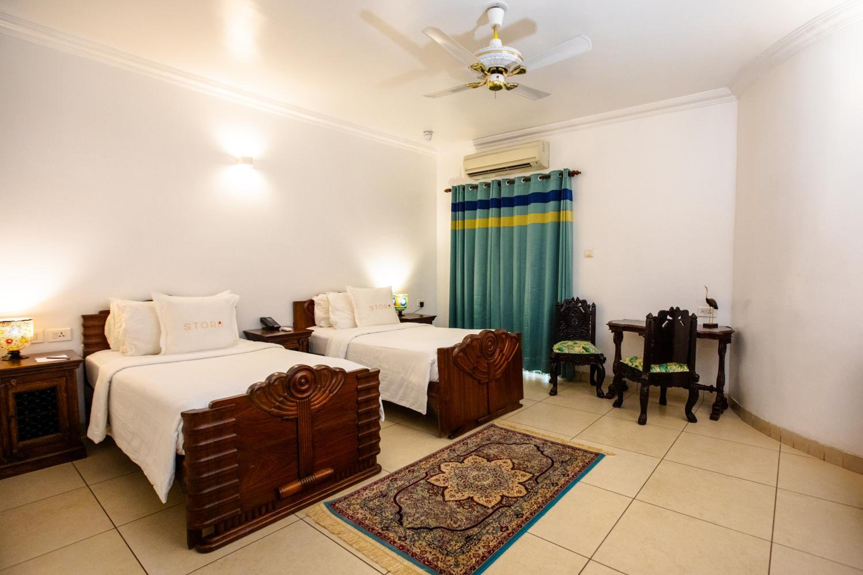 Deluxe, Twin Beds, Pool View, Balcony