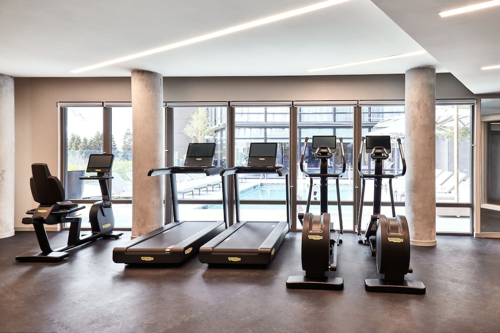 AC Hotel by Marriott Sunnyvale Moffett Park 18/48