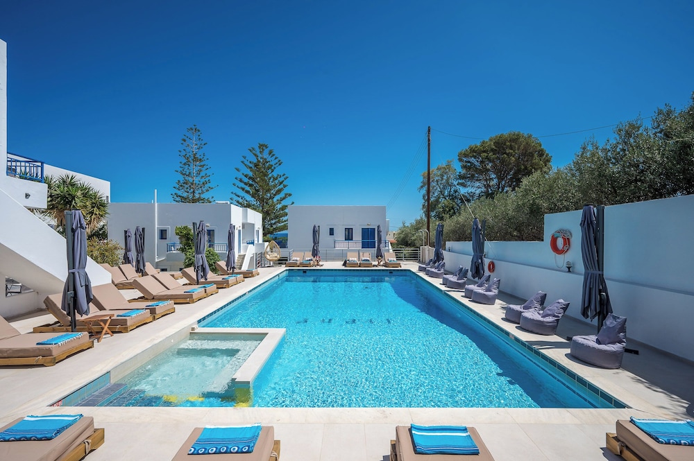 Cretan Seaside Boutique Hotel 46/50