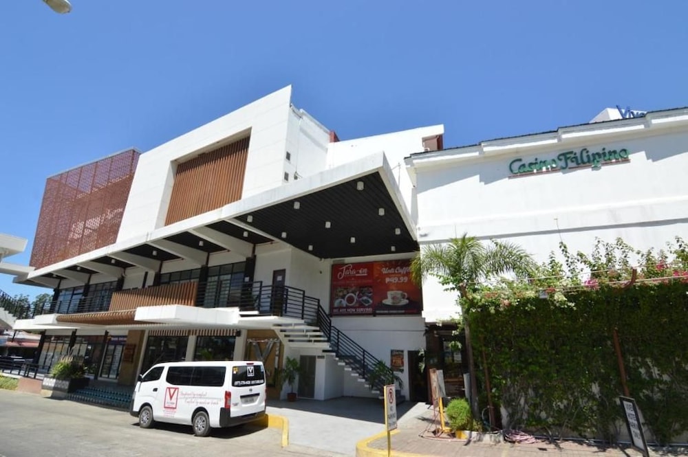 Viven Hotel 36/39