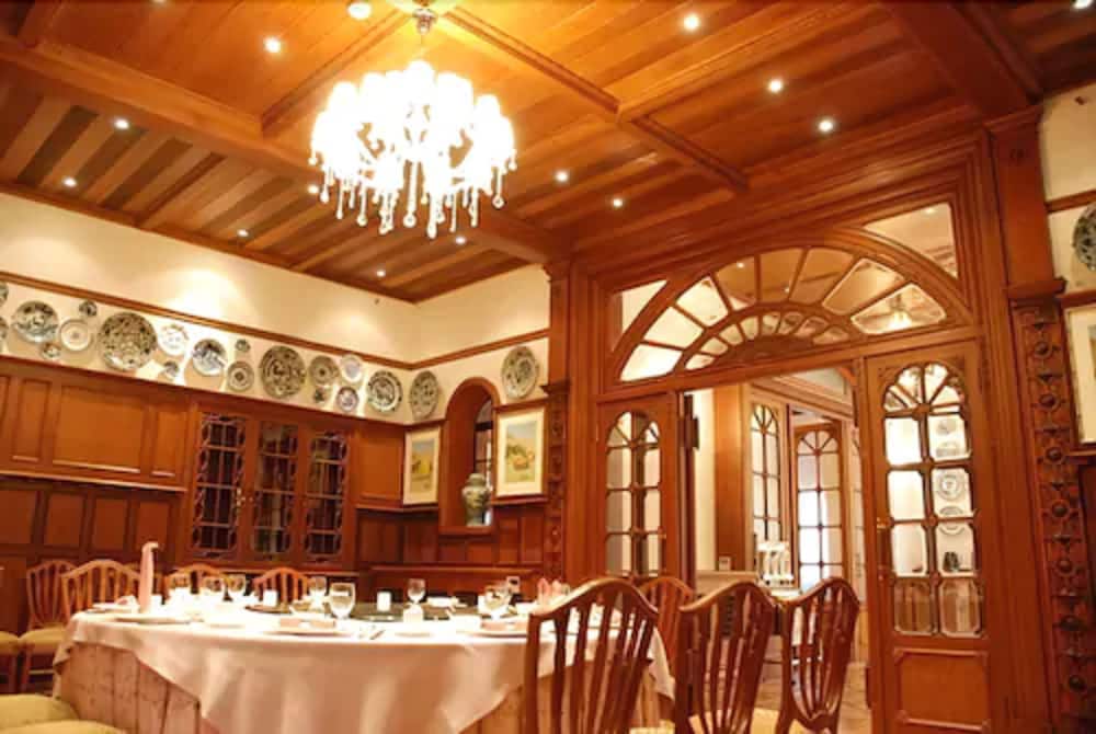 Heng Shan Moller Villa Hotel 9/50