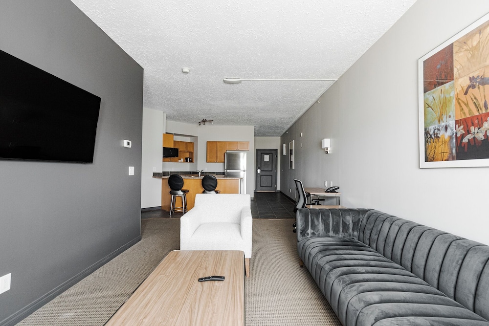 PODOLLAN REZ-IDENCE FORT MCMURRAY 26/50