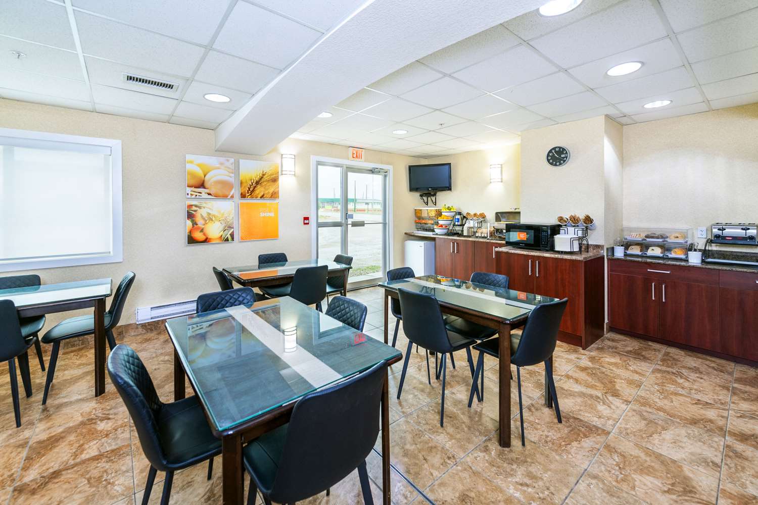 Comfort Inn And Suites Edson Yellowhead Highway 14/20