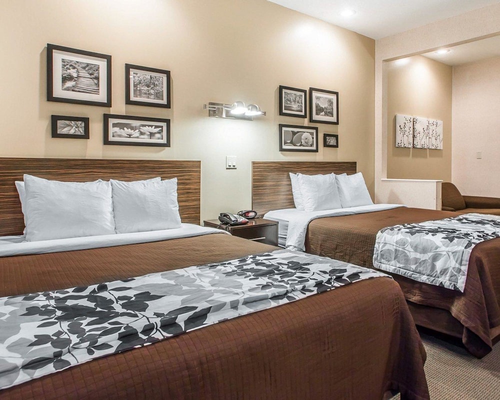 Sleep Inn Suites Green Bay Airport 8/36