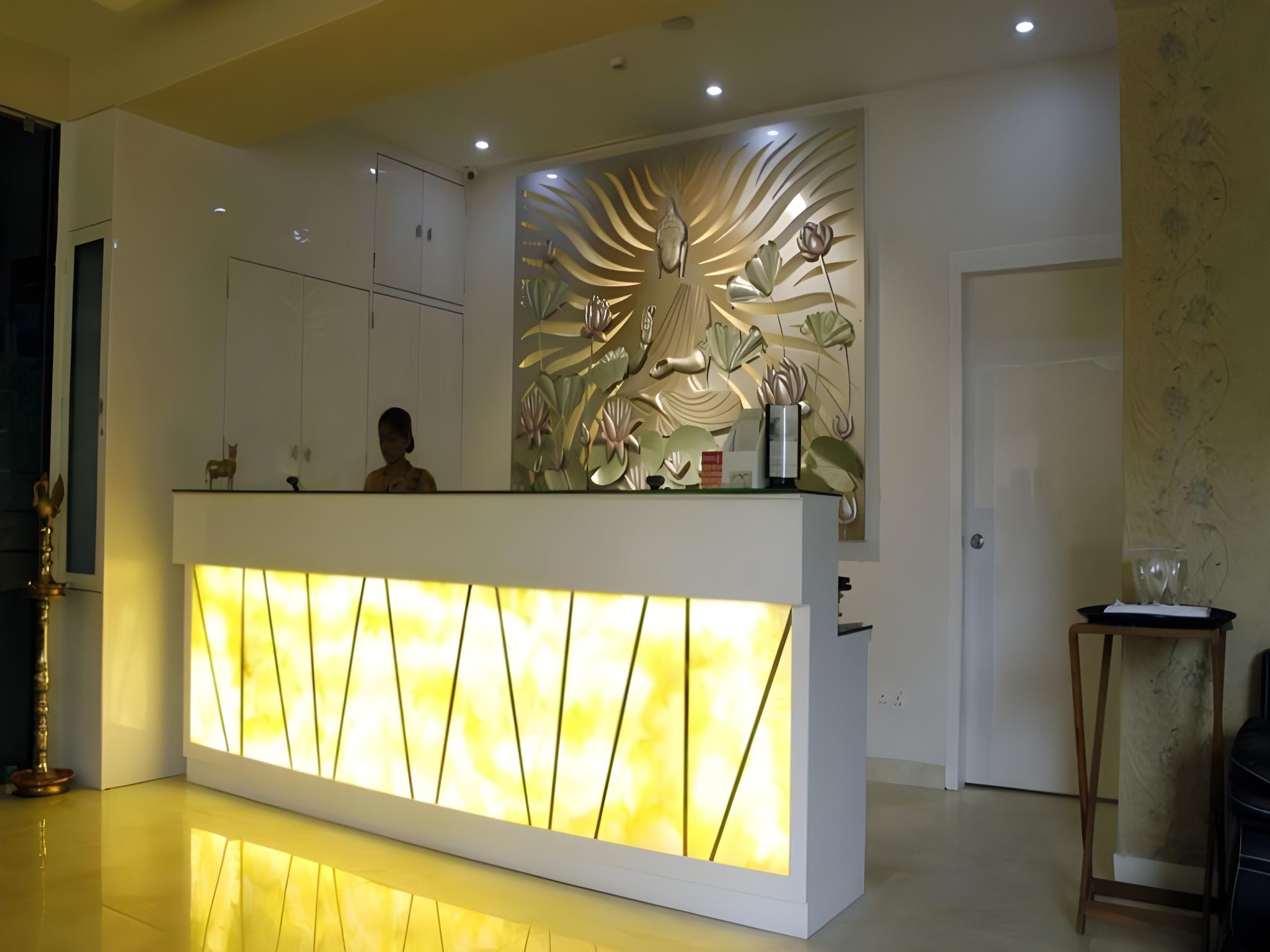 OYO 1489 Hotel Diamonds Pearl 6/42