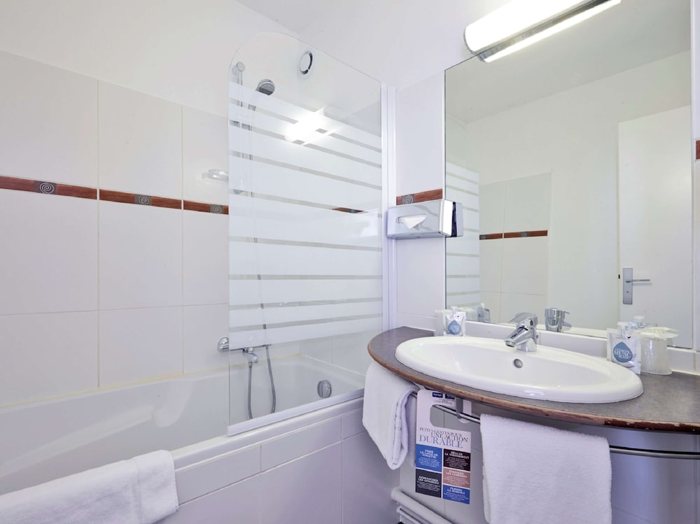 Kyriad Prestige Les Sables D Olonne Plage Centre Des Congres 27/65
