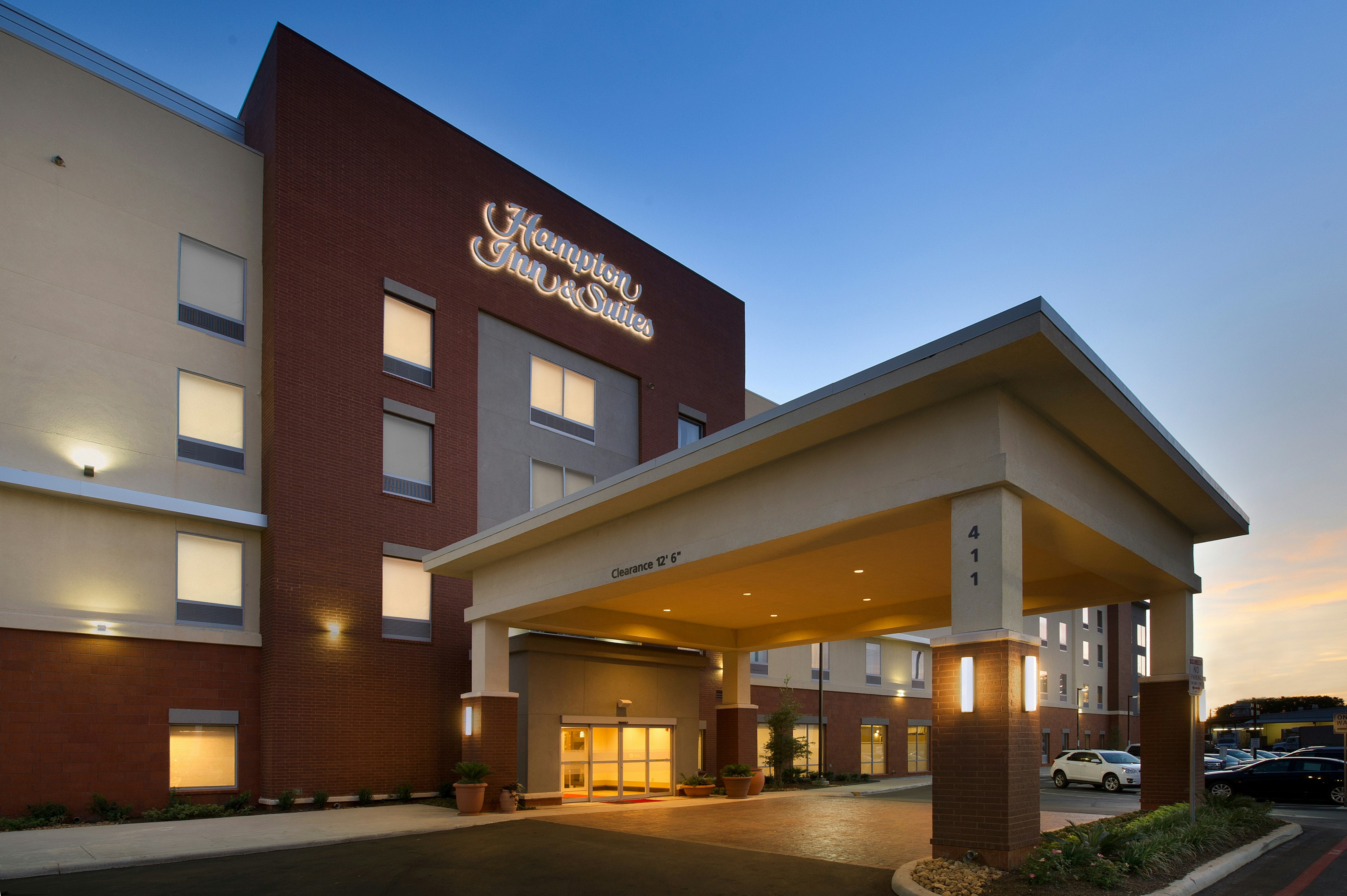 Hampton Inn and Suites San Antonio Downtown Market Square 2/33
