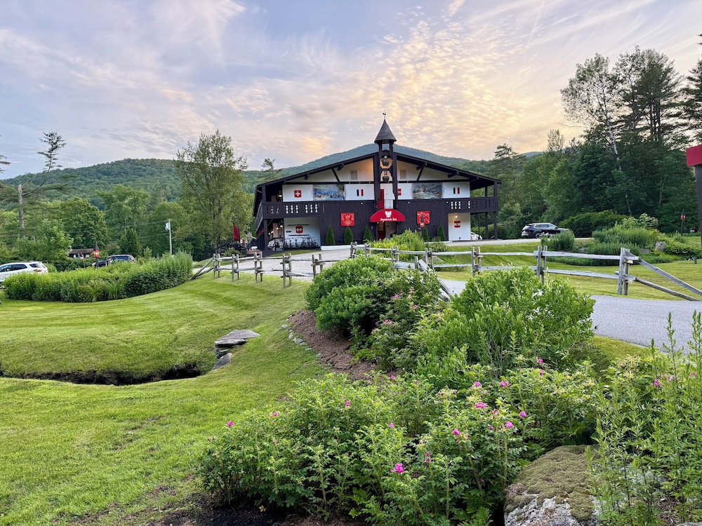 Innsbruck Inn at Stowe 46/50