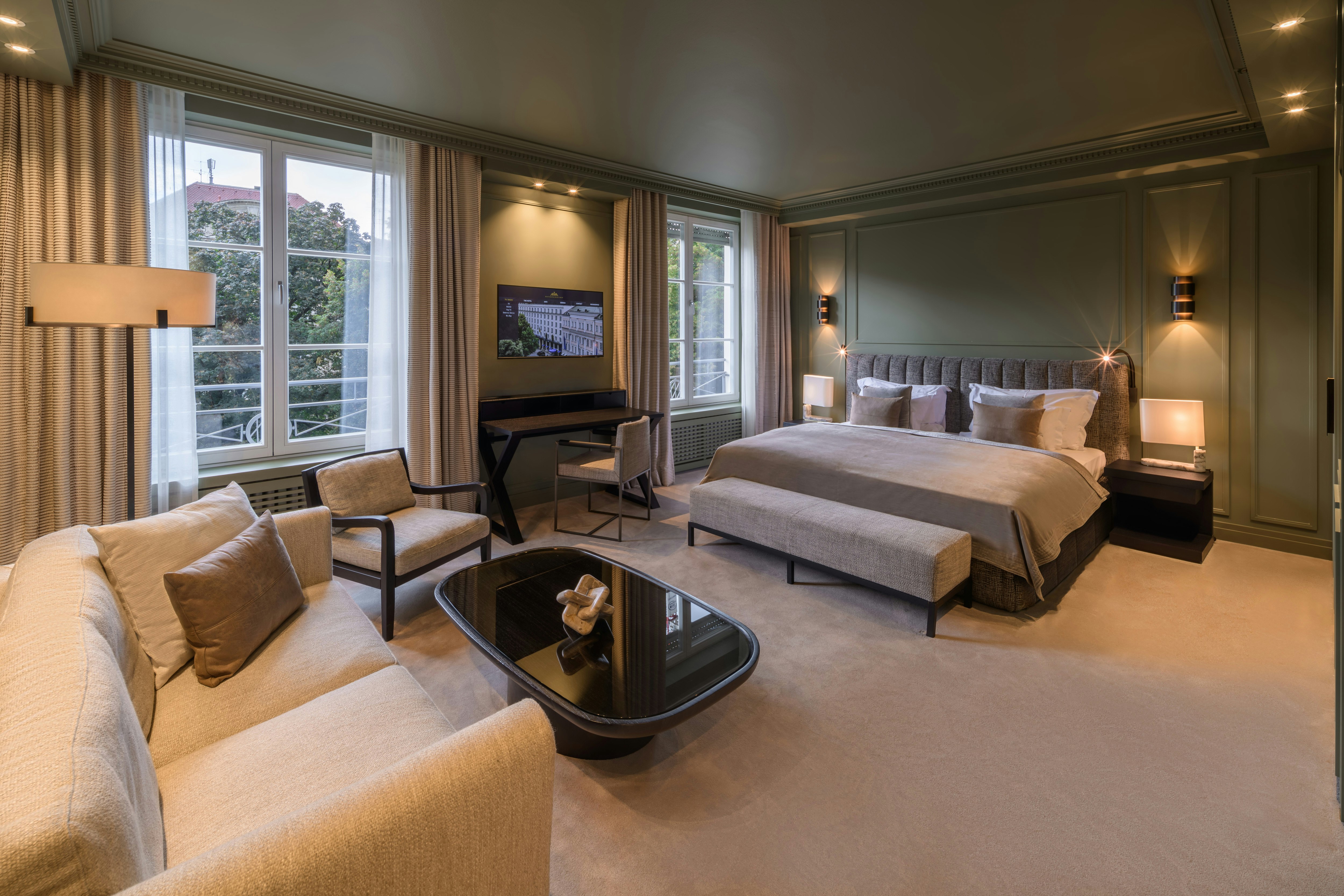 JUNIOR SUITE, DELUXE