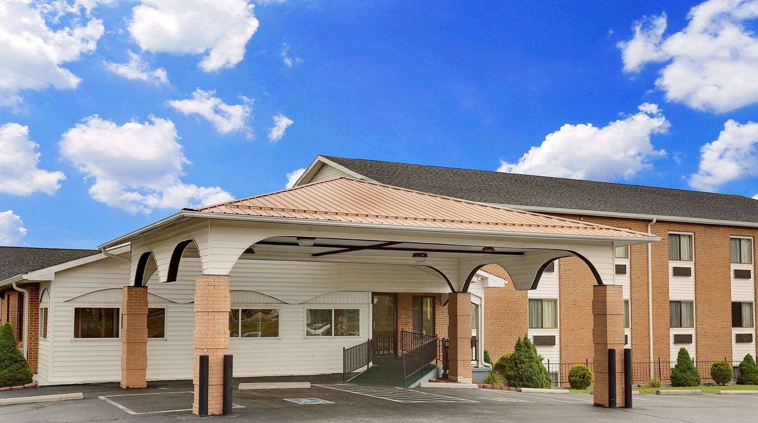 Super 8 by Wyndham Hillsville 1/9
