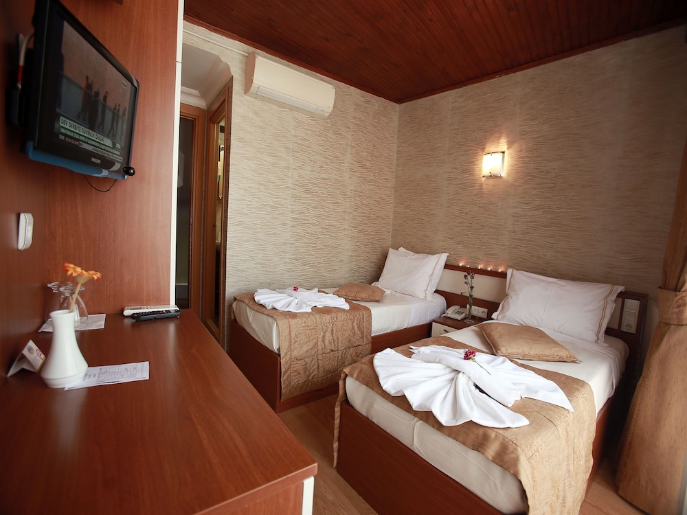 Arife Sultan Hotel 39/59