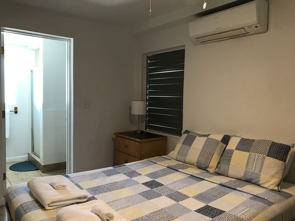 Caribbean Sea Breeze Villas 20/59
