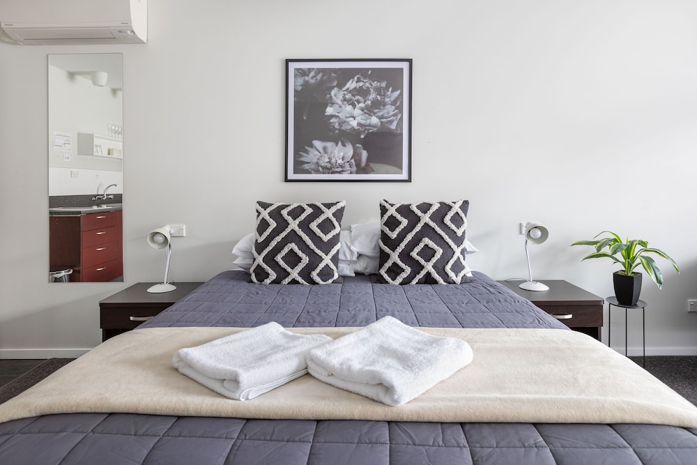 Arrowtown Motel Apartments 25/72