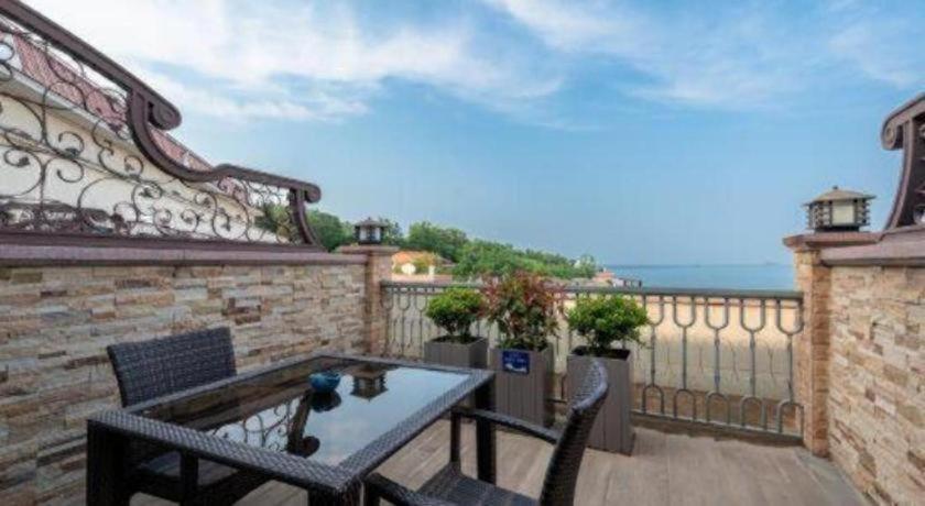 Yantai Golden Gulf Hotel 97/98