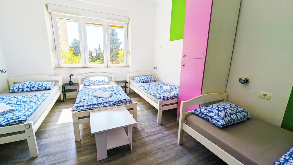 Croparadise Hostel 29/50