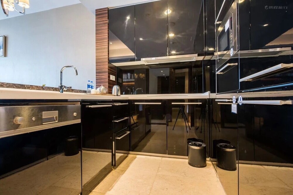 Side Apartment 34/50